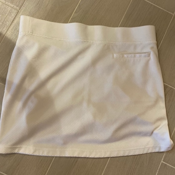 Pebble Beach Dresses & Skirts - Pebble Beach white golf skort